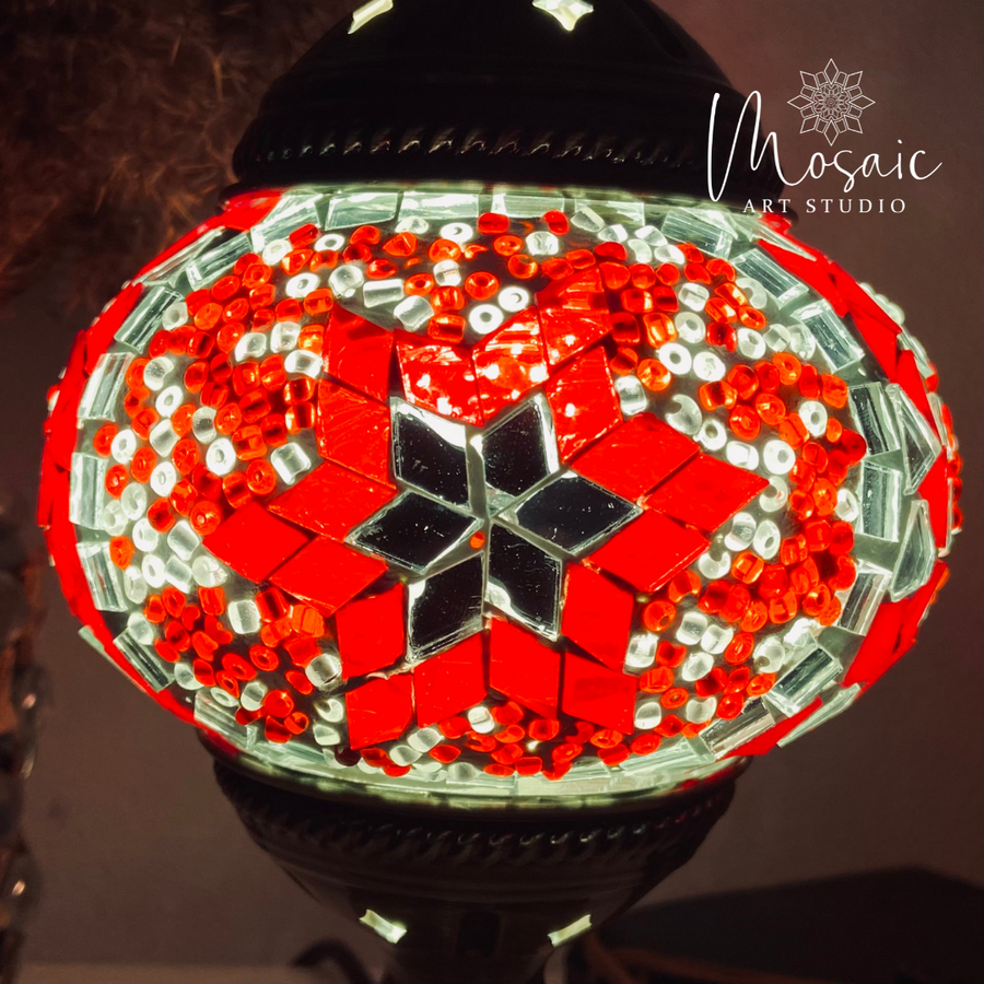 ''Rode Planeet'' Handgemaakte Mozaïek Tafellamp